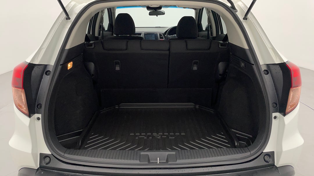2016 Honda HR-V Vti-s, Automatic, 33171 km, Boot Inside View