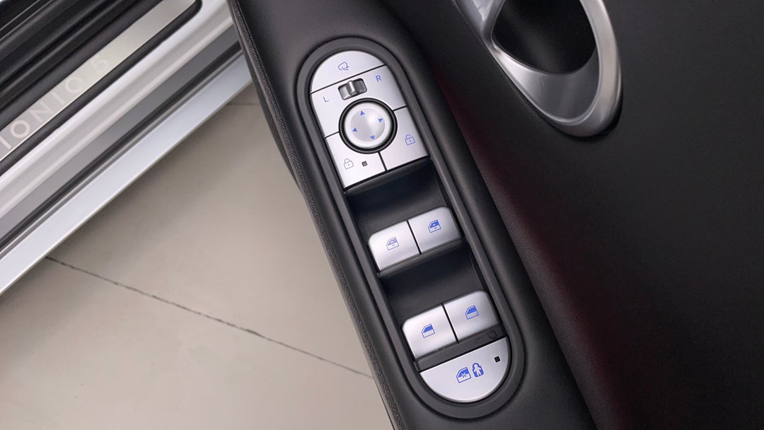 Drivers Side Door Panel Controls