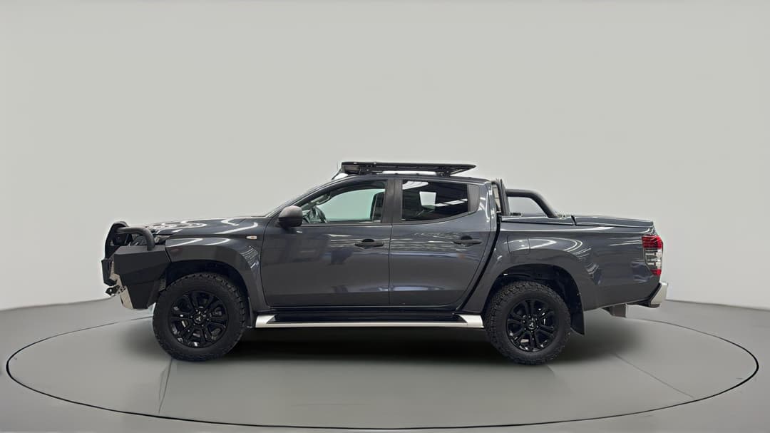2022 Mitsubishi Triton Glx-r (4x4), Automatic, 37568 km, Left Side View