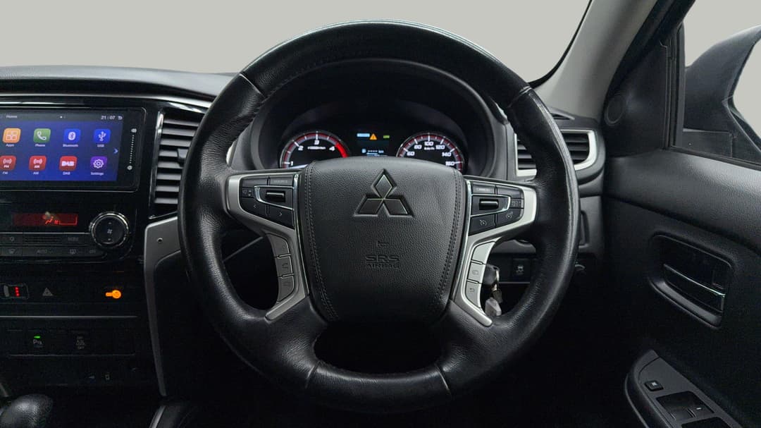 2022 Mitsubishi Triton Glx-r (4x4), Automatic, 37568 km, Steering Wheel Close-up