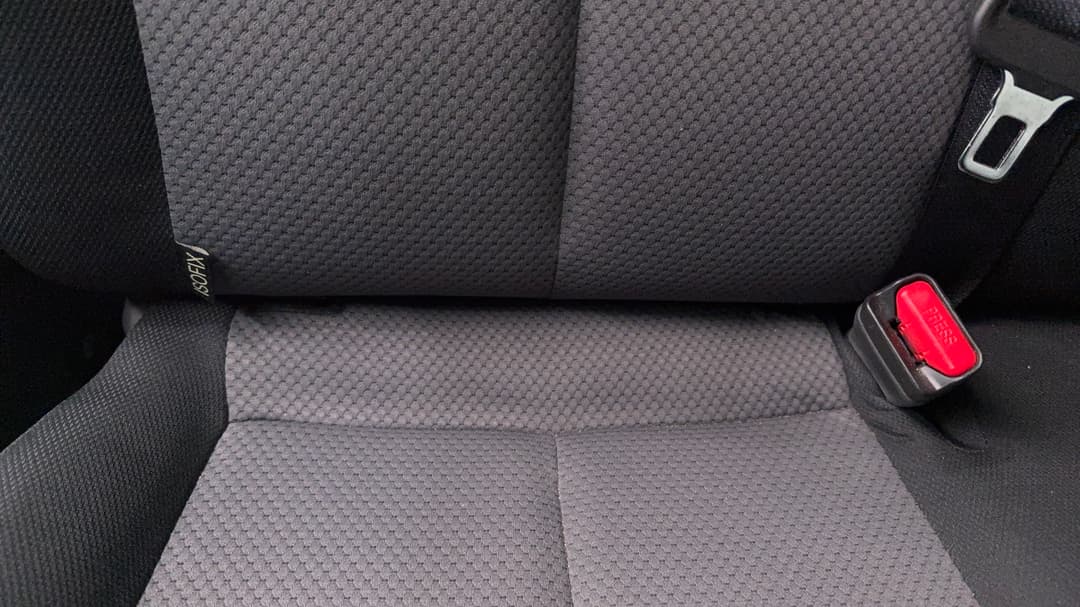 2022 Mitsubishi Triton Glx-r (4x4), Automatic, 37568 km, Child Seat Anchor Points