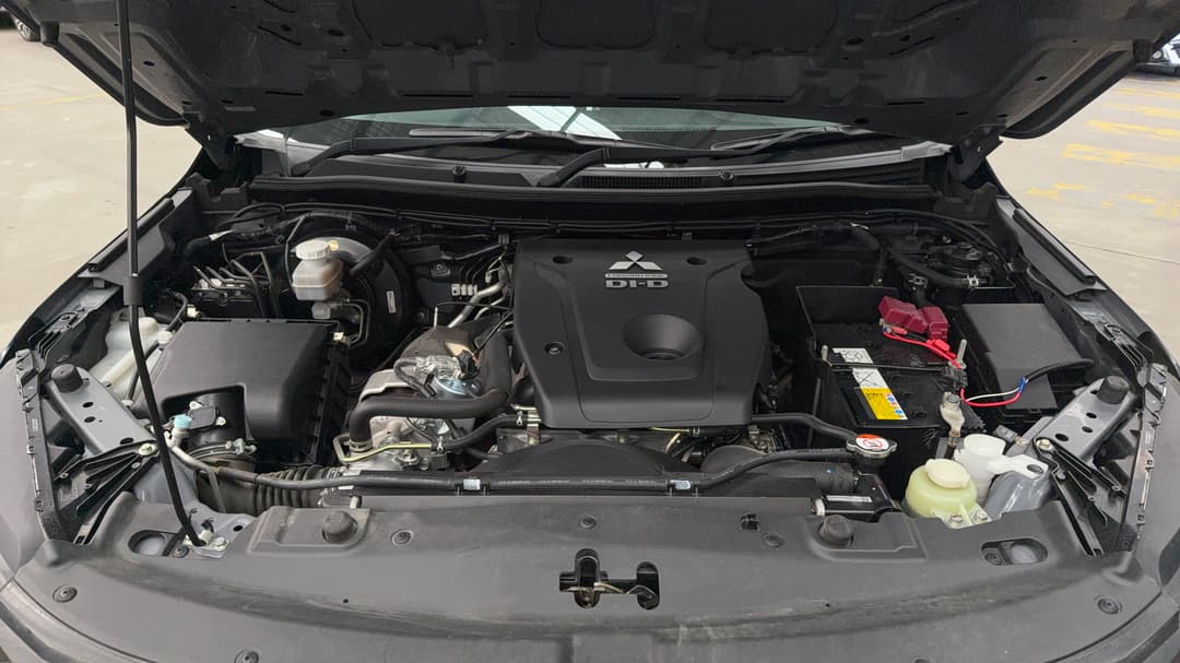 2022 Mitsubishi Triton Glx-r (4x4), Automatic, 37568 km, Open Bonnet (Engine)