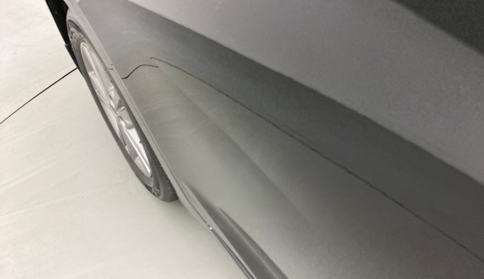 2017 Hyundai New Elantra 2.0 SX(O) AT PETROL, Petrol, Automatic, 61,739 km, Right rear door - Slightly dented
