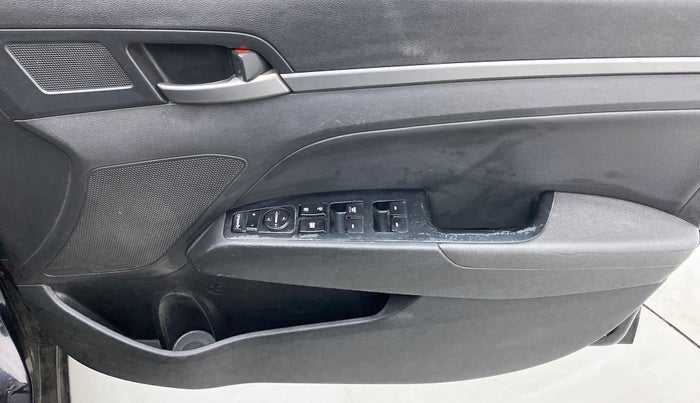2017 Hyundai New Elantra 2.0 SX(O) AT PETROL, Petrol, Automatic, 61,739 km, Driver Side Door Panels Control