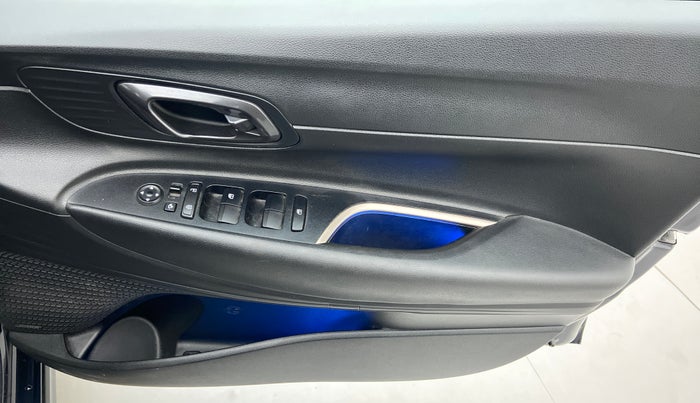 2020 Hyundai NEW I20 ASTA (O) 1.2 MT, Petrol, Manual, 20,167 km, Driver Side Door Panels Control