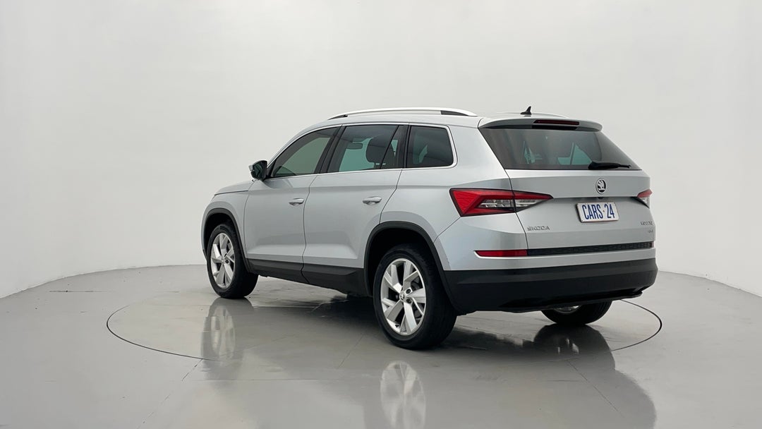 Left Back Diagonal (45- Degree) View