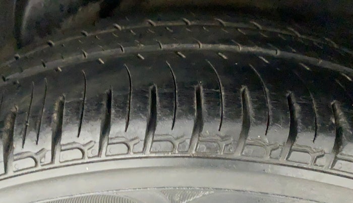 2010 Hyundai i20 MAGNA 1.2, Petrol, Manual, 85,194 km, Left Rear Tyre Tread