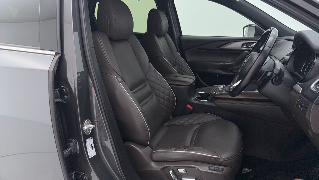 2022 Mazda CX-9 Azami (AWD) Le, Automatic, 32431 km, Right Side Front Door Cabin View