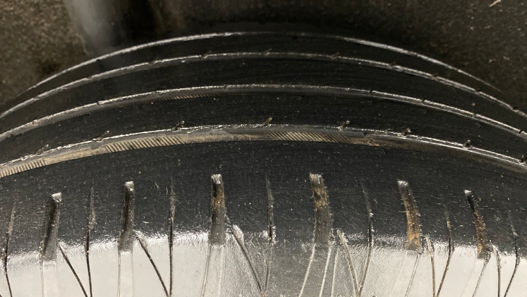 Right Rear Tyre Tread