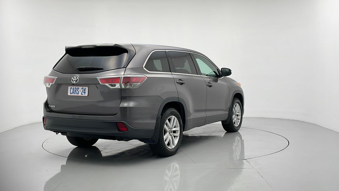 Right Back Diagonal (45- Degree) View