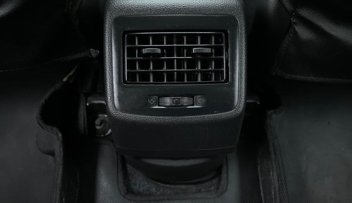 2019 Hyundai Grand i10 1.2 KAPPA SPORTZ (O), Petrol, Manual, 28,787 km, Rear AC Vents