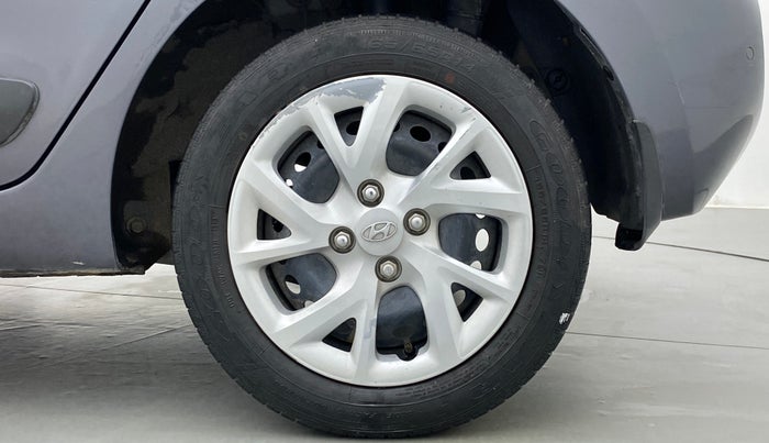 2019 Hyundai Grand i10 1.2 KAPPA SPORTZ (O), Petrol, Manual, 28,787 km, Left Rear Wheel