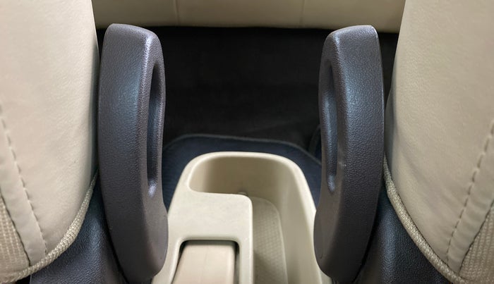 2010 Hyundai i10 SPORTZ 1.2, Petrol, Manual, 60,491 km, Driver Side Adjustment Panel