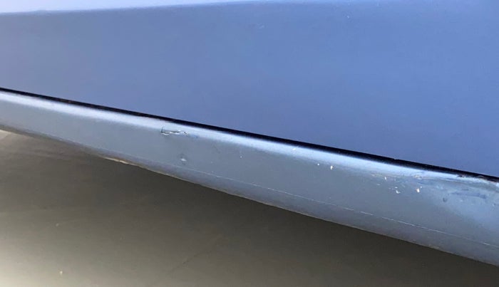 2014 Honda Amaze 1.2L I-VTEC S, Petrol, Manual, 68,857 km, Left running board - Paint has minor damage