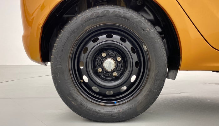 2016 Tata Tiago XZ 1.2 REVOTRON, Petrol, Manual, 37,406 km, Right Rear Wheel