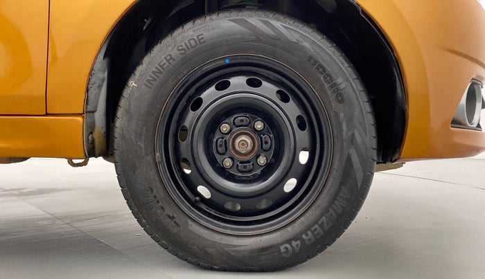 2016 Tata Tiago XZ 1.2 REVOTRON, Petrol, Manual, 37,406 km, Right Front Wheel