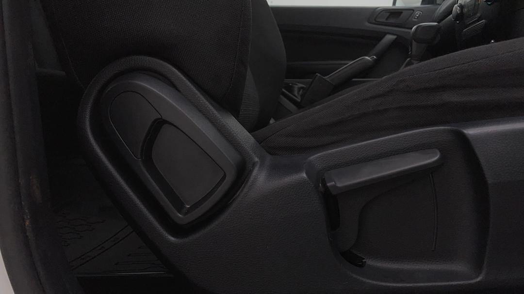 2019 Ford Ranger Xl 3.2 (4x4), Automatic, 130123 km, Drivers Side Adjustment Panel