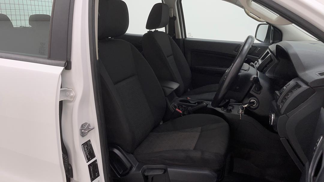 2019 Ford Ranger Xl 3.2 (4x4), Automatic, 130123 km, Right Side Front Door Cabin View