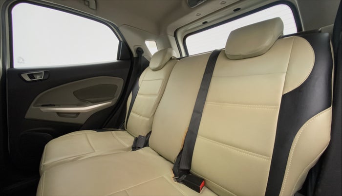 2016 Ford Ecosport 1.5 TITANIUM TI VCT, Petrol, Manual, 70,883 km, Right Side Rear Door Cabin