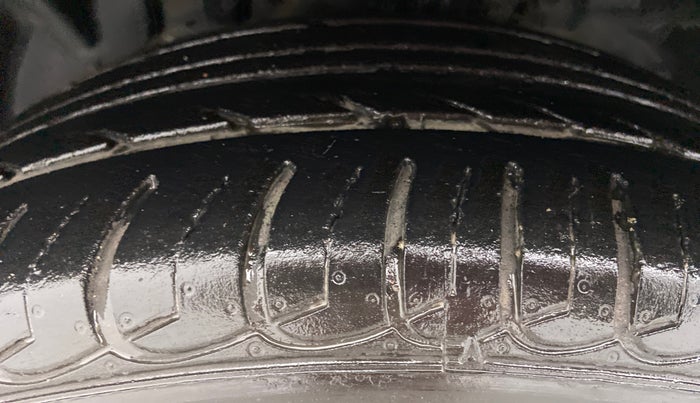 2016 Ford Ecosport 1.5 TITANIUM TI VCT, Petrol, Manual, 70,883 km, Left Front Tyre Tread
