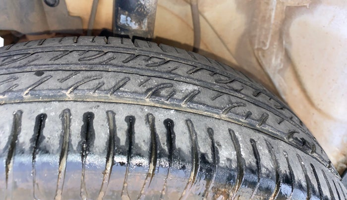 2014 Datsun Go T, Petrol, Manual, 61,184 km, Left Front Tyre Tread