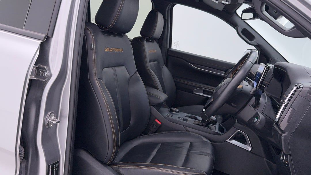 2022 Ford Ranger Wildtrak 3.0 (4x4), Automatic, 67635 km, Right Side Front Door Cabin View
