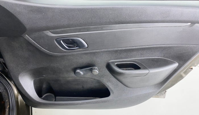 2018 Renault Kwid RXL, Petrol, Manual, 48,195 km, Driver Side Door Panels Control