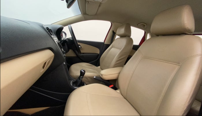 2016 Volkswagen Polo HIGHLINE1.5L, Diesel, Manual, 86,963 km, Right Side Front Door Cabin