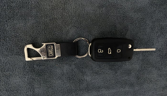 2016 Volkswagen Polo HIGHLINE1.5L, Diesel, Manual, 86,963 km, Key Close Up