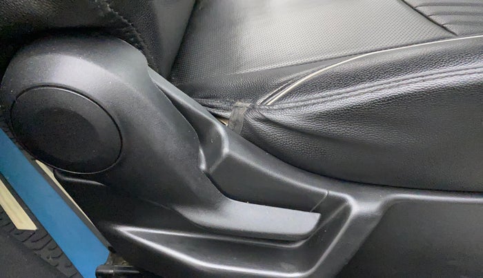 2019 Maruti New Wagon-R VXI 1.2, Petrol, Manual, 50,007 km, Driver Side Adjustment Panel