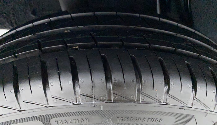 2021 Datsun Redi Go T (O), Petrol, Manual, 641 km, Right Rear Tyre Tread