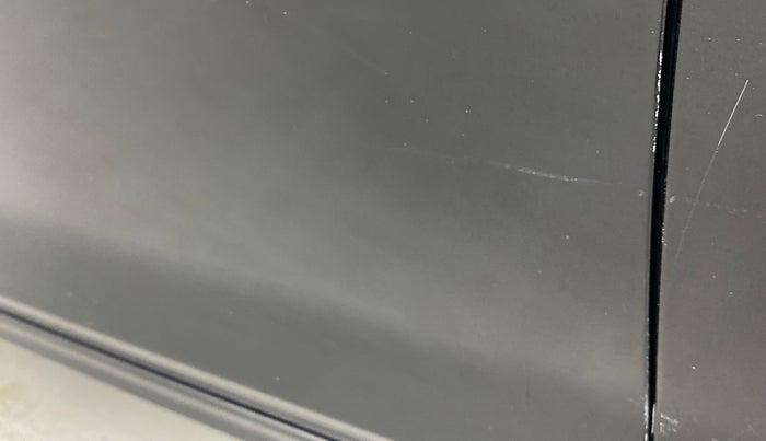2021 Hyundai Verna SX 1.5 VTVT, Petrol, Manual, 19,214 km, Front passenger door - Minor scratches