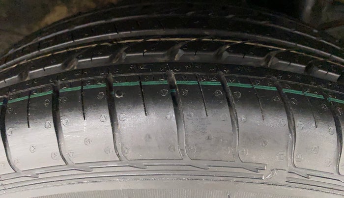 2021 KIA SONET HTX 1.0 IMT, Petrol, Manual, 18,786 km, Left Rear Tyre Tread