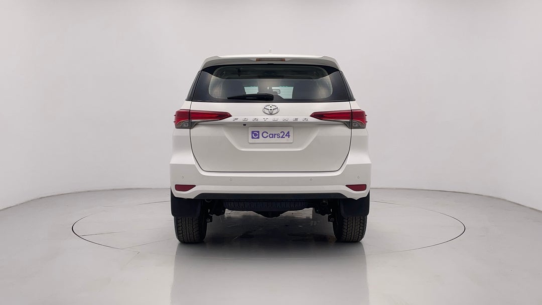 2022 Toyota Fortuner Gx, Automatic, 98033 km, Back/Rear View