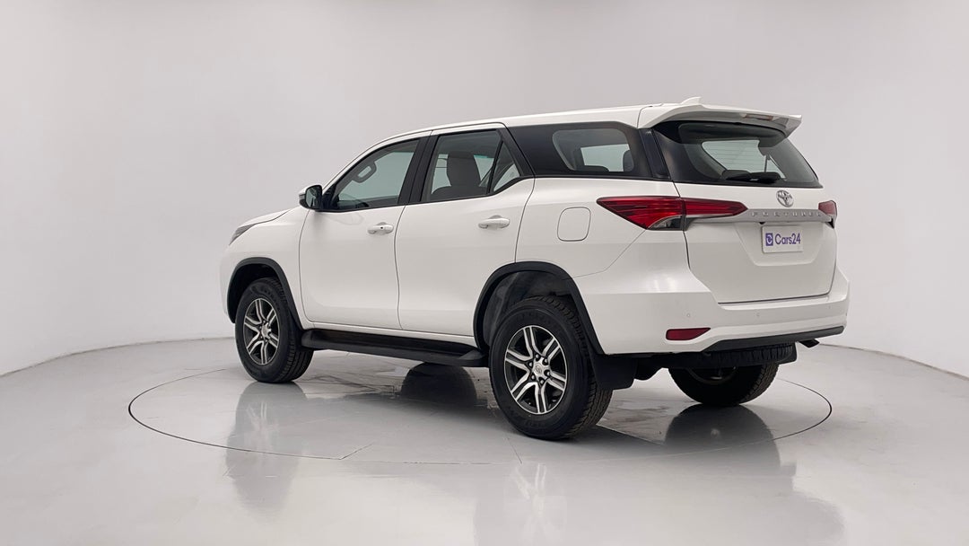 2022 Toyota Fortuner Gx, Automatic, 98033 km, Left Back Diagonal (45- Degree) View