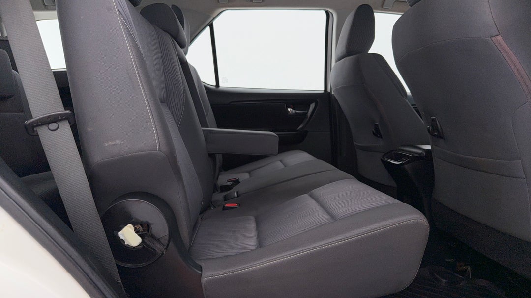 2022 Toyota Fortuner Gx, Automatic, 98033 km, Right Side Rear Door Cabin View