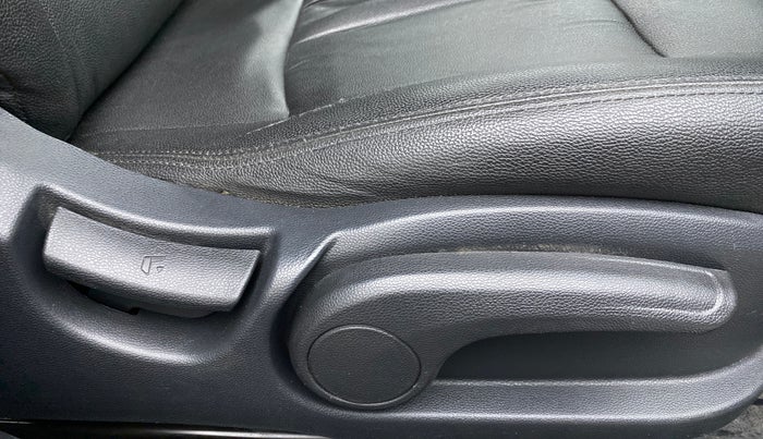 2016 Hyundai i20 Active 1.2 S, Petrol, Manual, 62,915 km, Driver Side Adjustment Panel