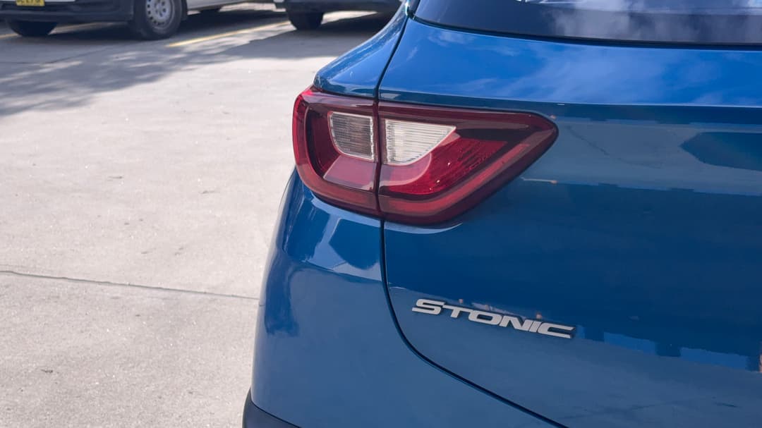 2022 Kia Stonic S, Automatic, 61661 km, Badge (Boot Left Side)