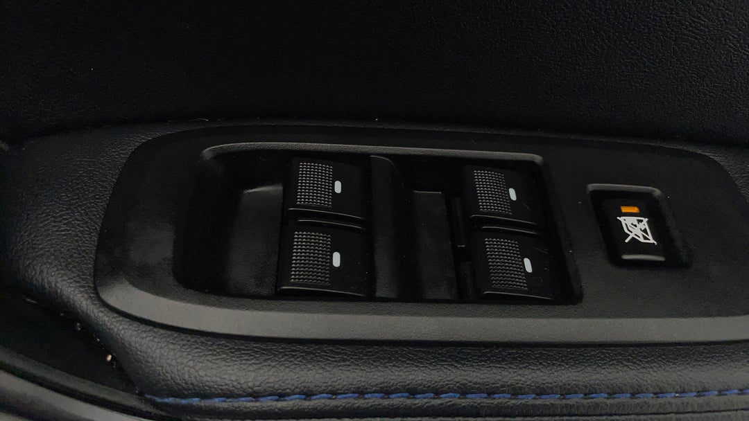 2022 Ford Everest Sport (rwd), Automatic, 37872 km, Drivers Side Door Panel Controls
