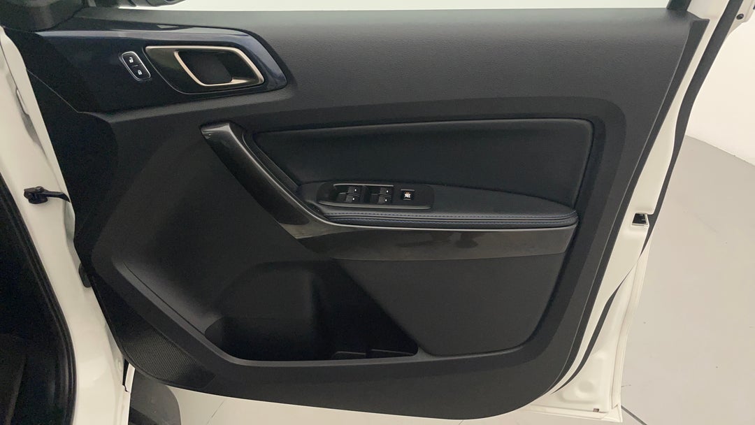 2022 Ford Everest Sport (rwd), Automatic, 37872 km, Speaker View