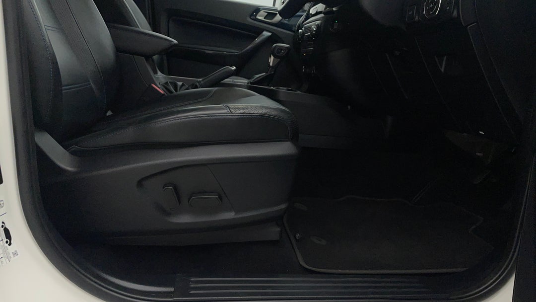 2022 Ford Everest Sport (rwd), Automatic, 37872 km, Drivers Side Adjustment Panel