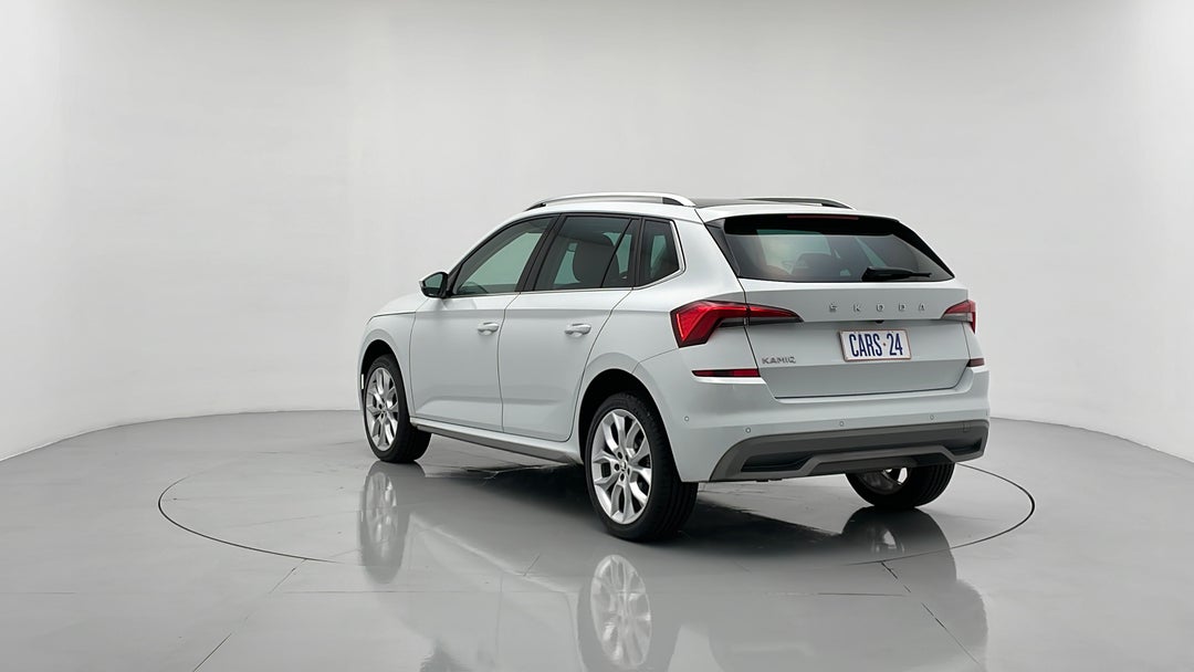 Left Back Diagonal (45- Degree) View