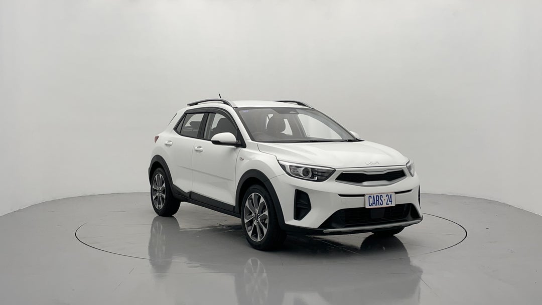 2023 Kia Stonic S, Automatic, 15587 km, Right Front Diagonal (45- Degree) View