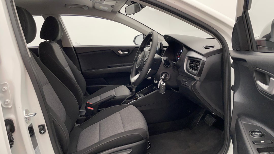 2023 Kia Stonic S, Automatic, 15587 km, Right Side Front Door Cabin View