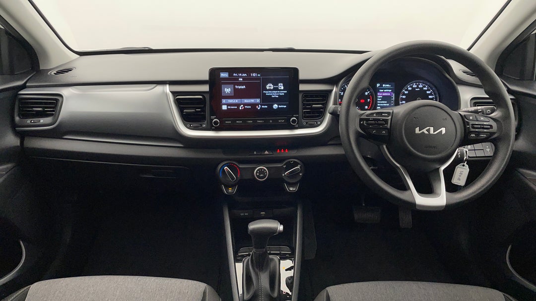 2023 Kia Stonic S, Automatic, 15587 km, Dashboard View