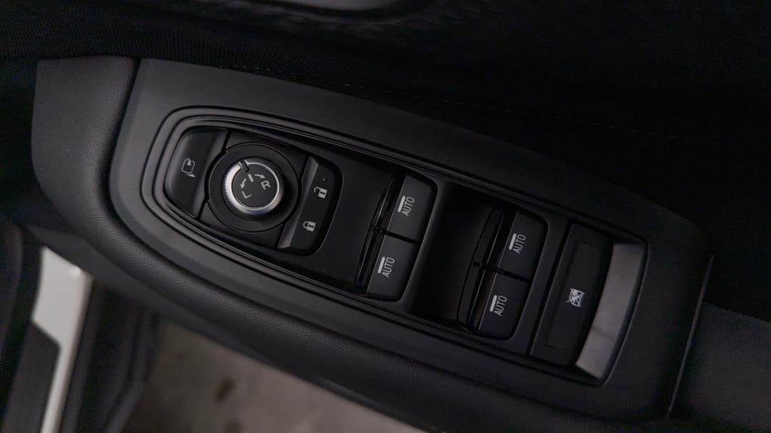 2023 Subaru Outback AWD, Automatic, 54539 km, Drivers Side Door Panel Controls