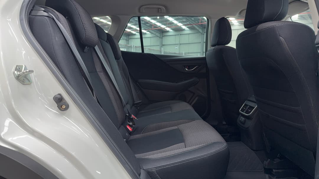 2023 Subaru Outback AWD, Automatic, 54539 km, Right Side Rear Door Cabin View