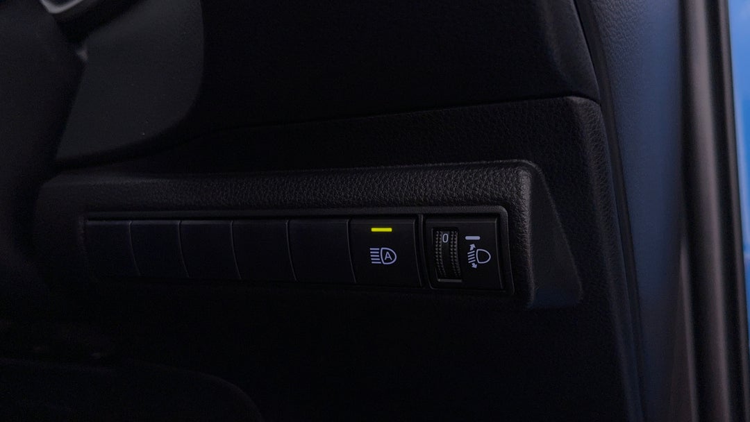 2020 Toyota Corolla Zr, Automatic, 38914 km, Utility Switches/Buttons