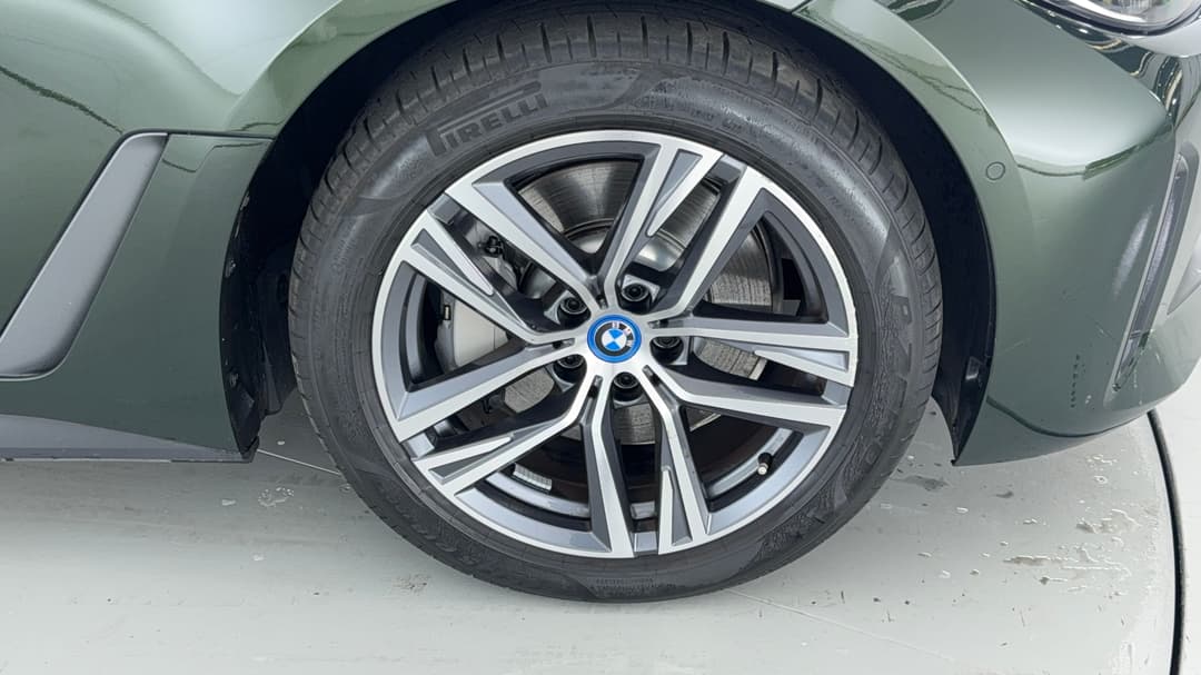 2024 BMW I4 Edrive35 Gran Coupe, Automatic, 11993 km, Right Front Wheel