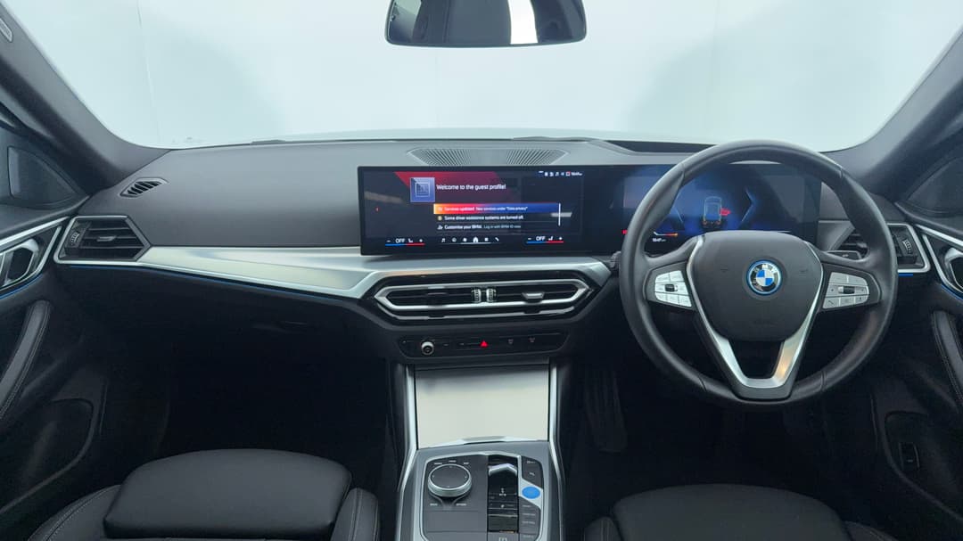 2024 BMW I4 Edrive35 Gran Coupe, Automatic, 11993 km, Dashboard View